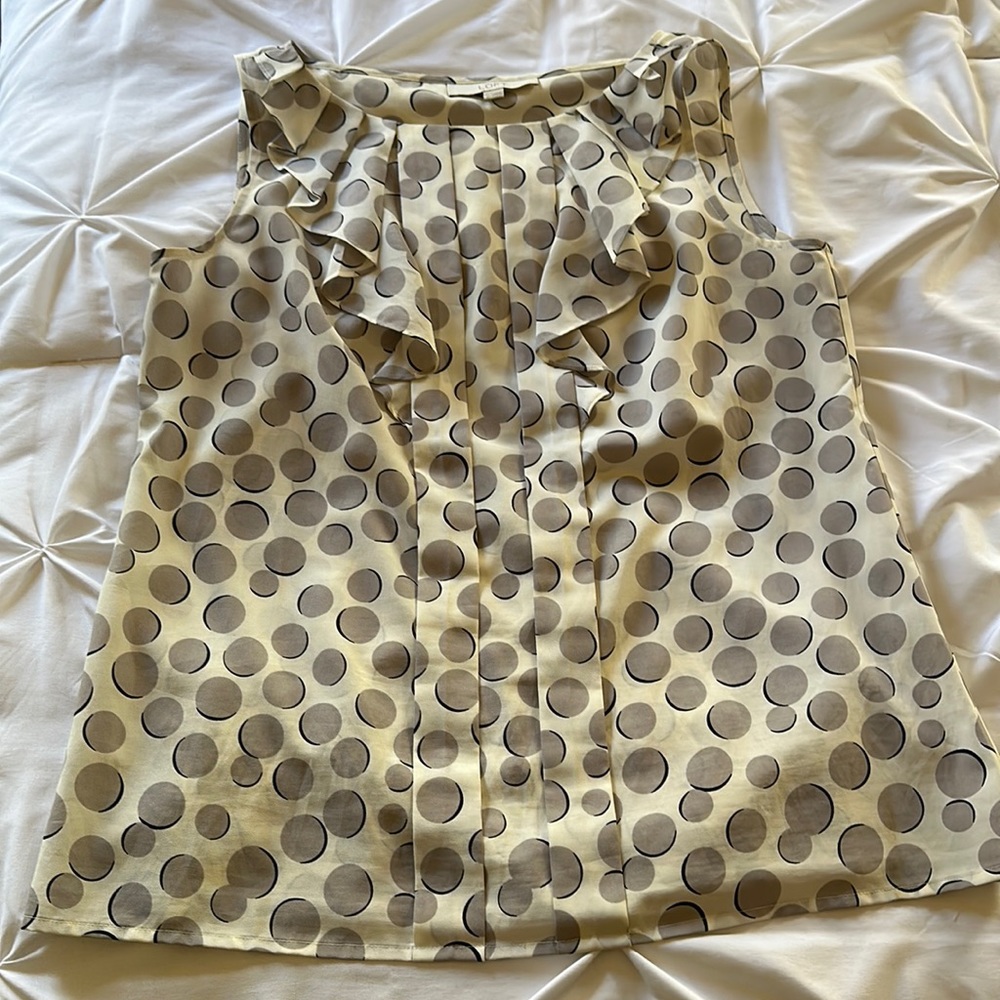 Loft Ruffle Shell (M)